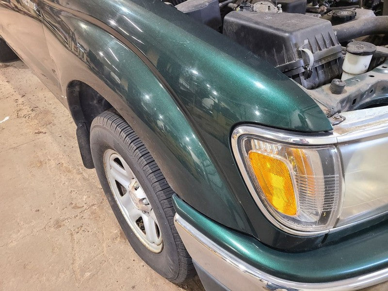 Passenger Right Fender Without Fender Flare Fits 01-04 TACOMA 679516