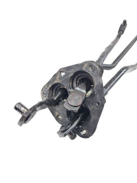 CORVETTE  1986 Shift Lever Linkage 576813