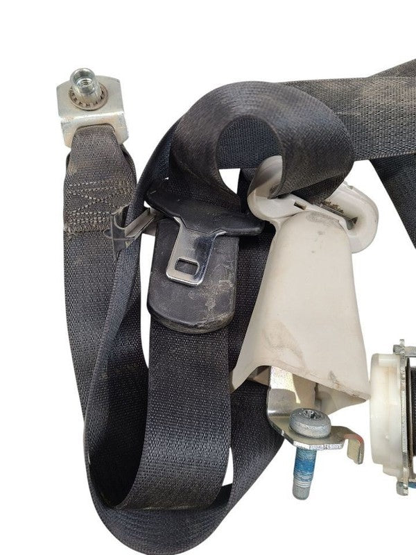 TOWN COUN 2016 Seat Belt Rear 621153