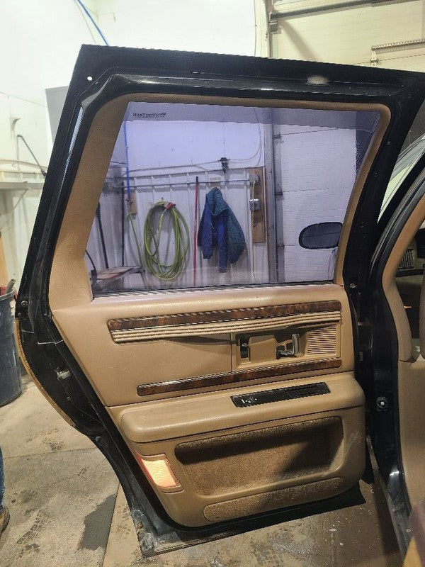 Driver Left Rear Side Door Station Wgn Fits 91-96 ROADMASTER 658384