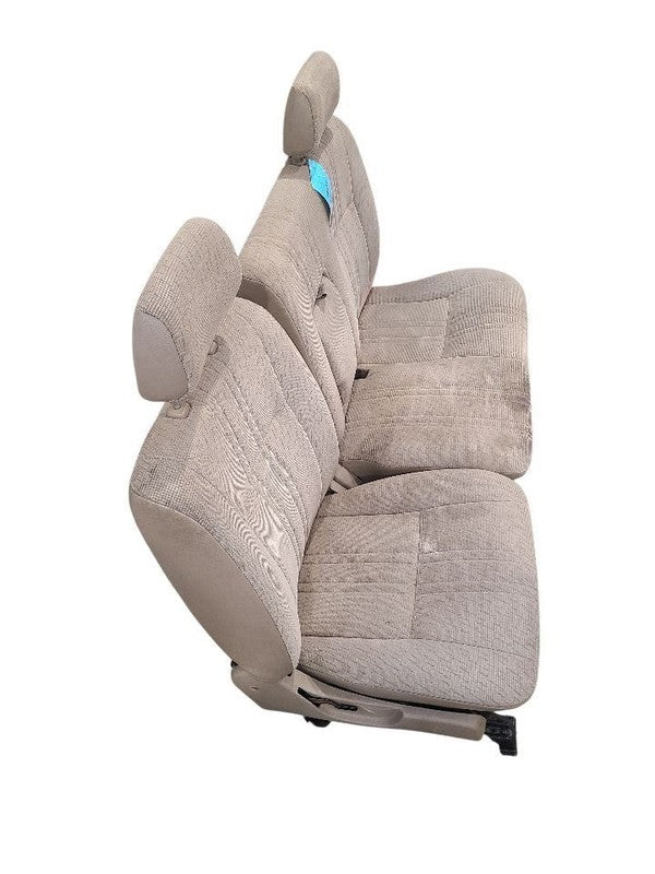 T100      1998 Front Seat 652956