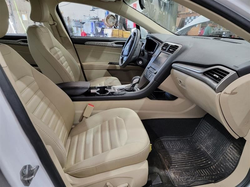 FUSION    2016 Owners Manual 549758