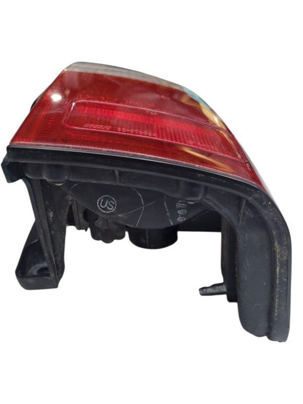Passenger Right Tail Light Fits 96-00 4 RUNNER 672849