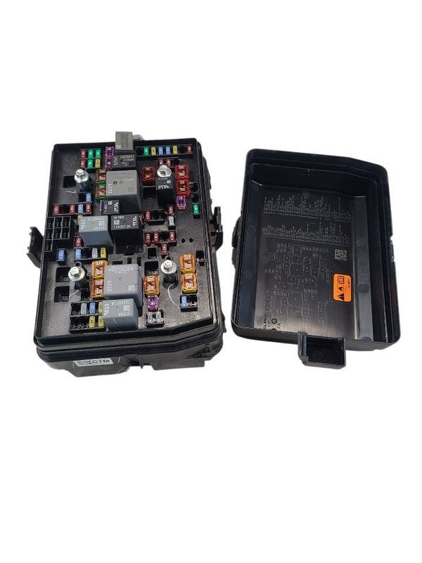 Fuse Box Engine Fits 22-23 SILVERADO 1500 PICKUP 671077