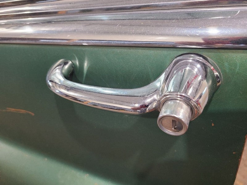 BUICK     1951 Door Handle Exterior 656428