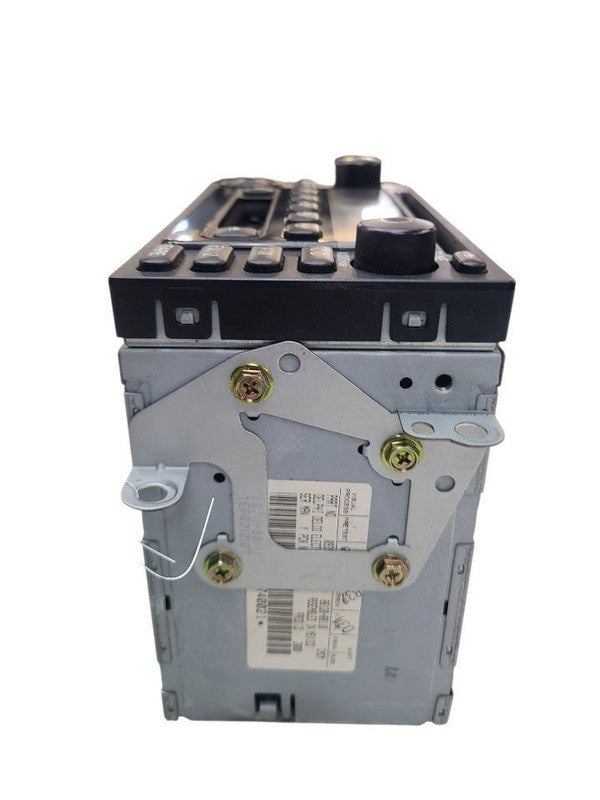 Audio Equipment Radio Receiver CD And Cassette 6 Disc Fits 00-03 SOLAR