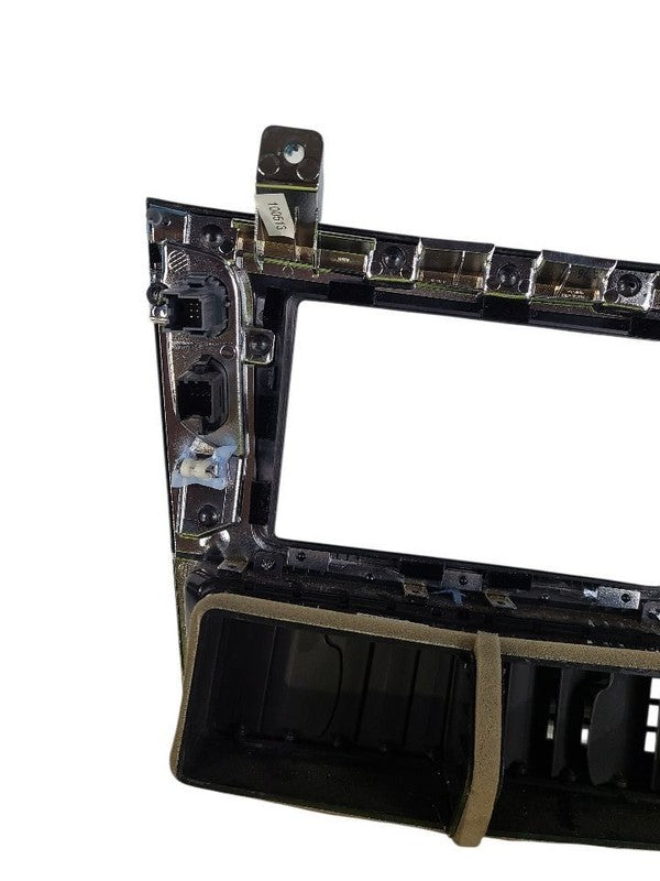 MKT       2012 Dash Bezel 645444