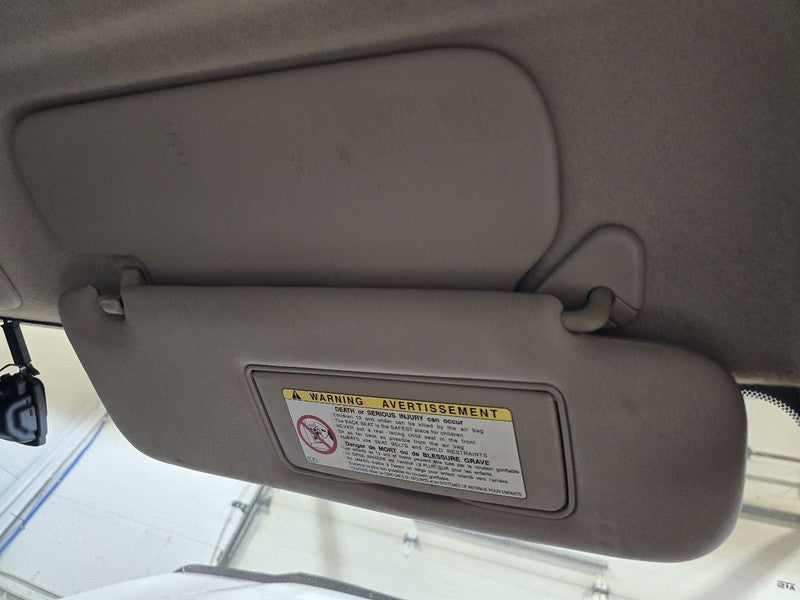 Passenger Sun Visor Illuminated Primary Fits 98-02 LAND CRUISER 640131
