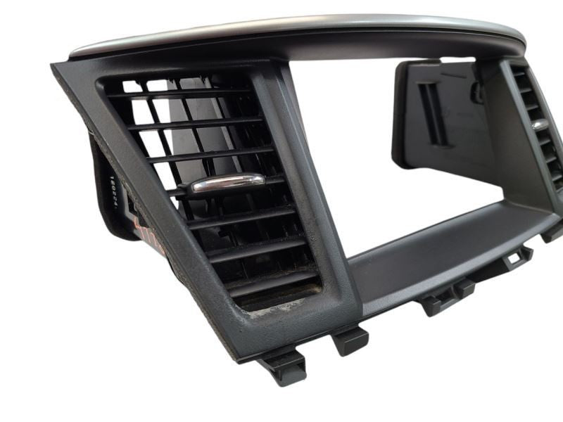 JX35      2013 Dash Bezel 600806
