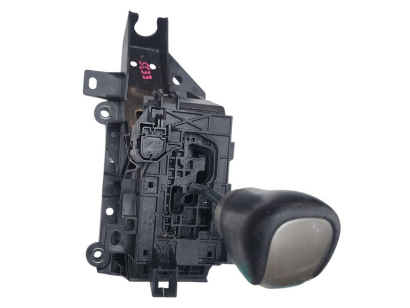 NX200T    2016 Transmission Shift 673829