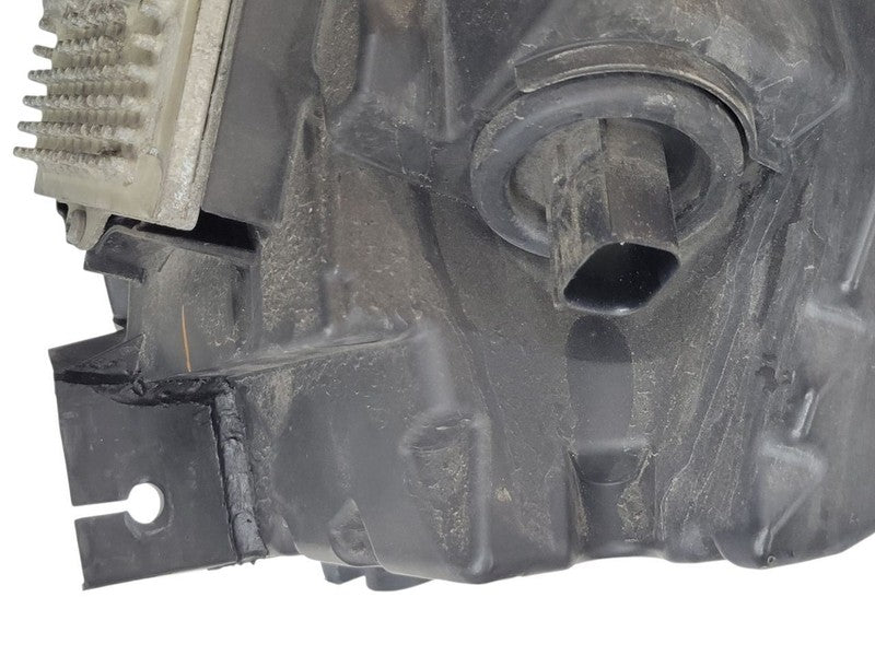 Passenger Right Headlight Fits 15-20 ESCALADE 674446