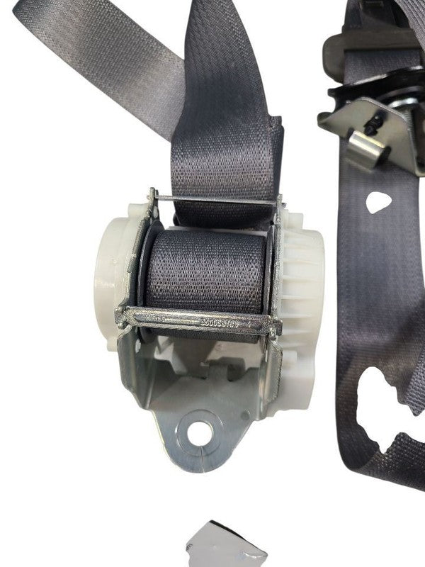 SILVRDO15 2015 Seat Belt Rear 643792