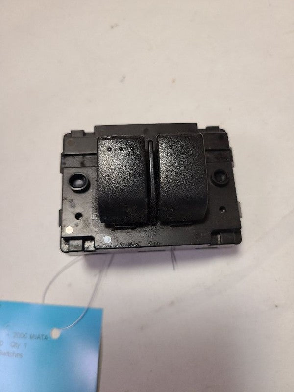 MIATA     2006 Front Door Switch 623186