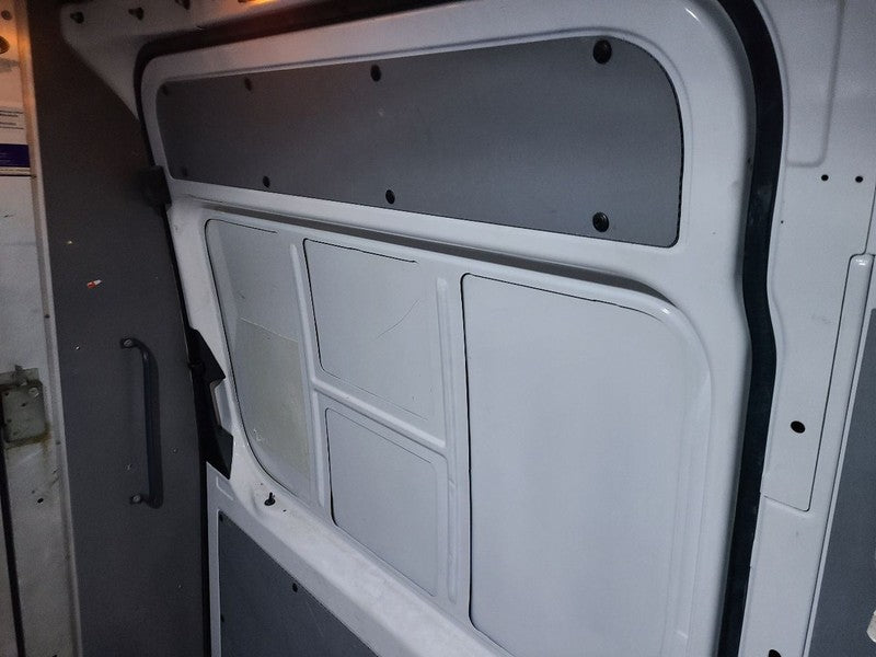 Passenger Rear Side Door Sliding Fits 10-18 MERCEDES SPRINTER 2500 673