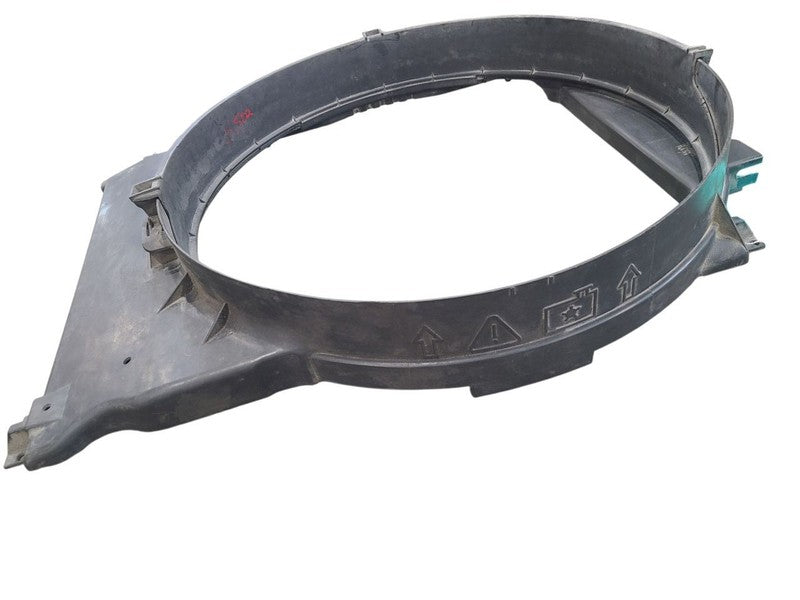 H3        2006 Radiator Shroud 665630