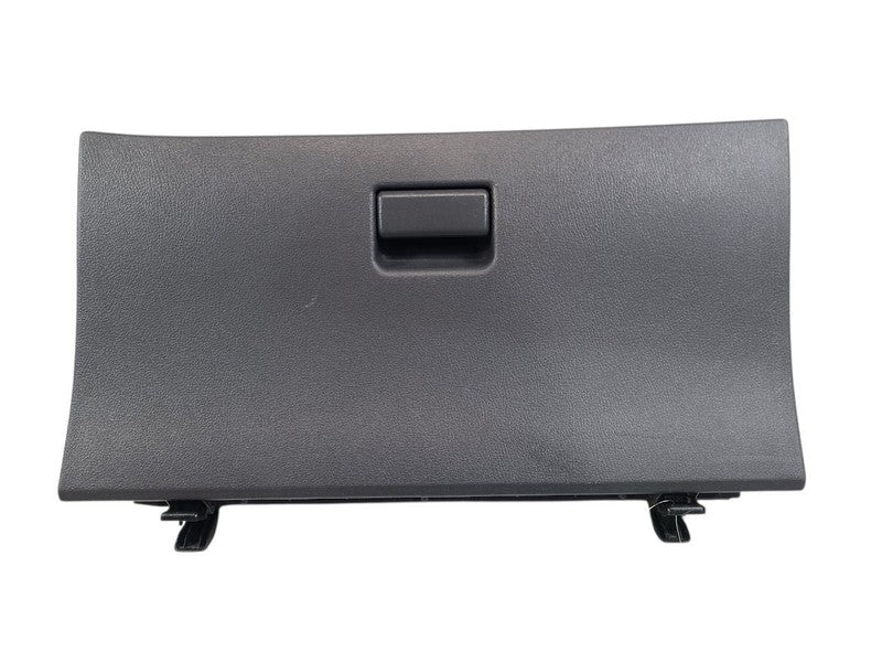 T100      1995 Glove Box 659442
