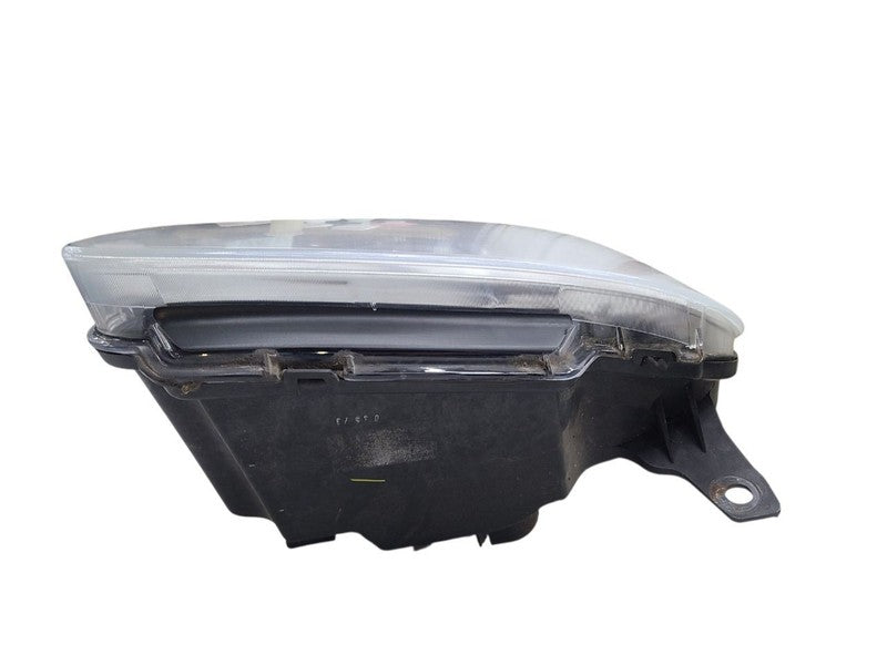 Passenger Right Headlight SLE Fits 07-14 YUKON 678817