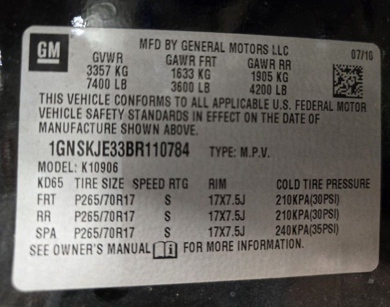 Rear Passenger Door Trim Panel Fits 2011 SILVERADO 2500 642340