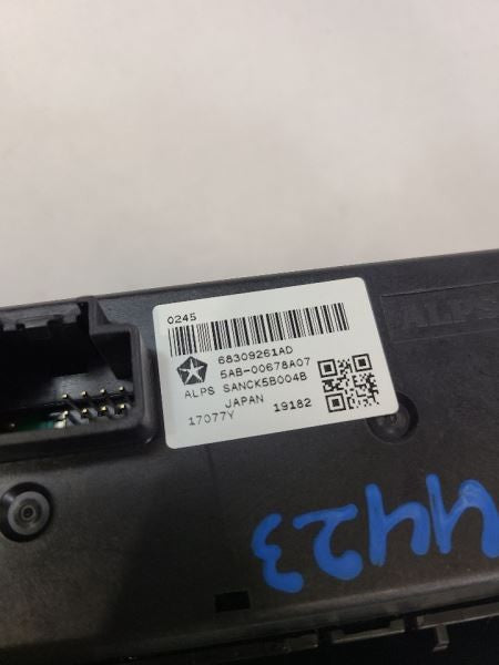 RAM15NEW  2020 Dash/Interior/Seat Switch 564631