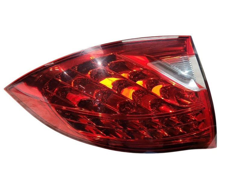 CAYENNE   2012 Tail Light 636201