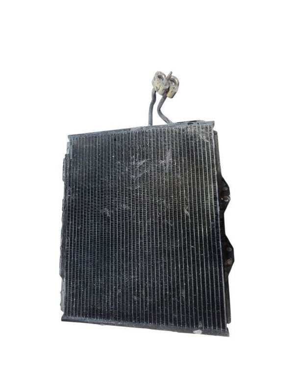AC Condenser LHD Fits 00-02 WRANGLER 680100