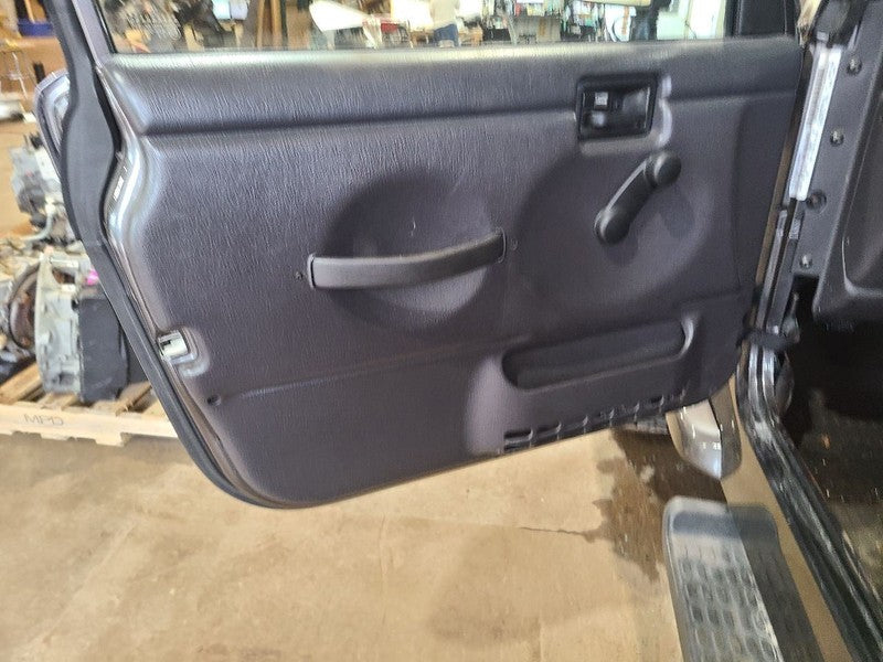 Driver Left Front Door Full Door Fits 97-06 WRANGLER 668896