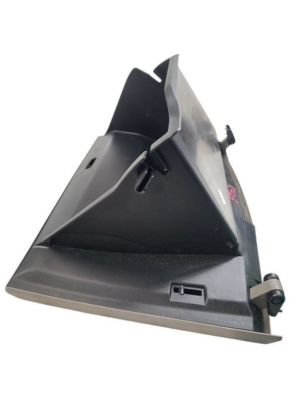RDX       2008 Glove Box 660748