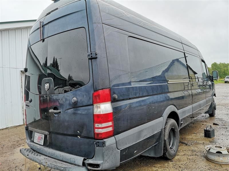 Passenger Side View Mirror Power Fits 07-09 SPRINTER 2500 590862