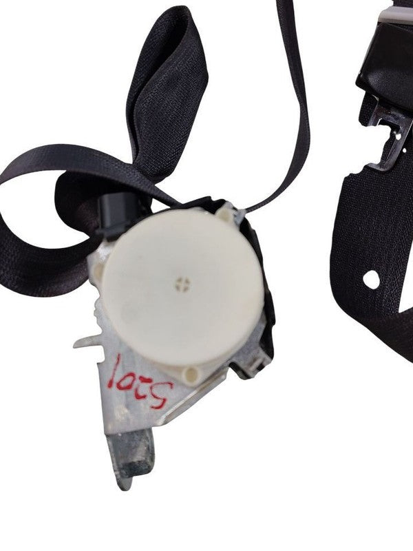 SILVRDO25 2012 Seat Belt Rear 644097
