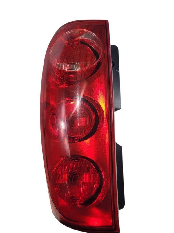 Passenger Tail Light Excluding Denali Fits 07-11 YUKON 670119