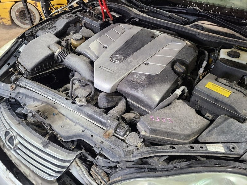 SC430     2002 Fuel Filler Door 657810