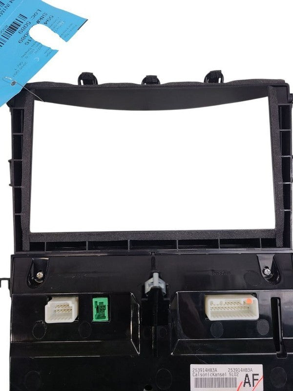 Q50       2016 Info-GPS-TV Screen 633340