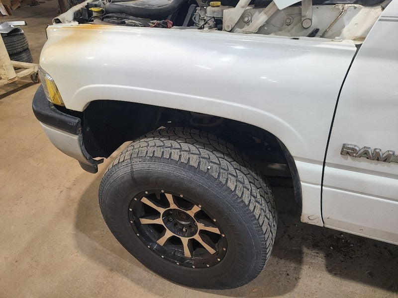 Driver Left Fender Front Fits 99-02 DODGE 2500 PICKUP 667027