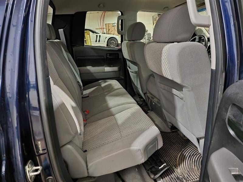 TUNDRA    2009 Owners Manual 501568