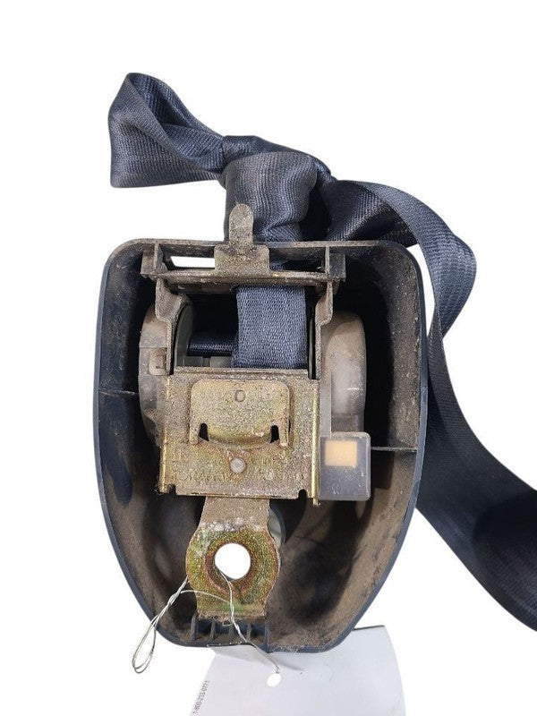 T100      1993 Seat Belt Front 638182