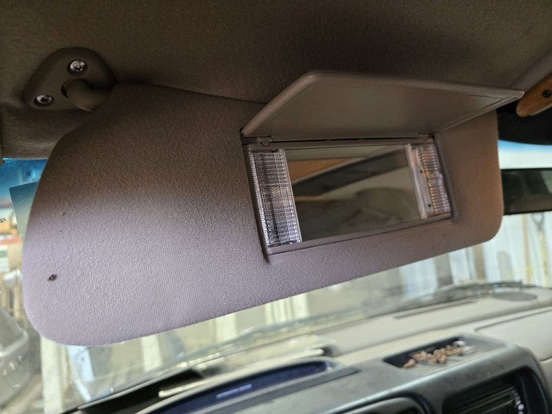 CARAVAN   1995 Sun Visor 642106