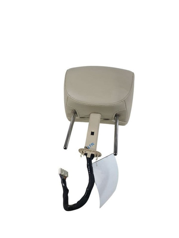 QX80      2015 Headrest 654145