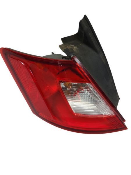 Driver Tail Light Lid Mounted Red Surround Fits 10-12 TAURUS 597339