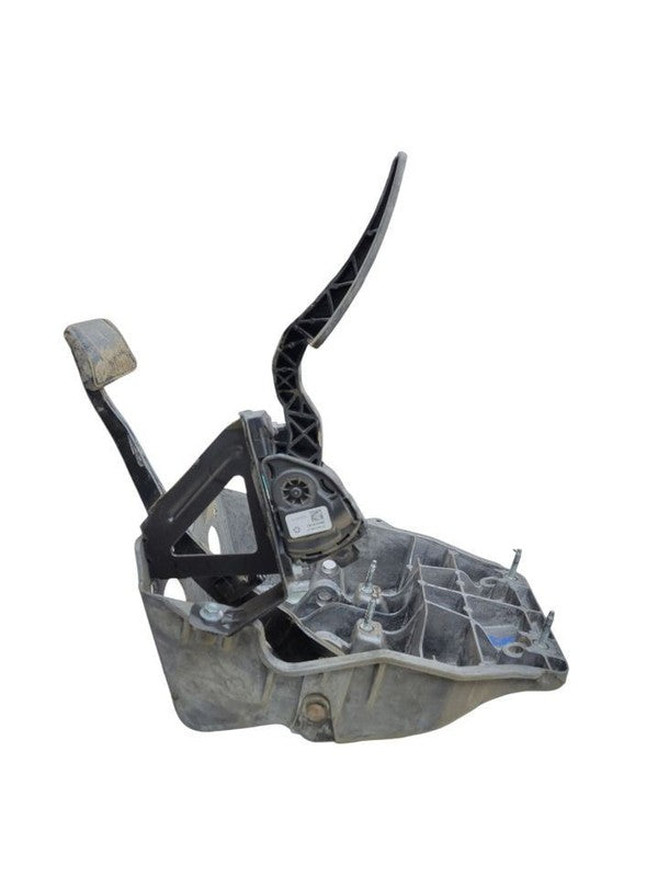 RAM2500   2019 Pedal Brake/Clutch 677499