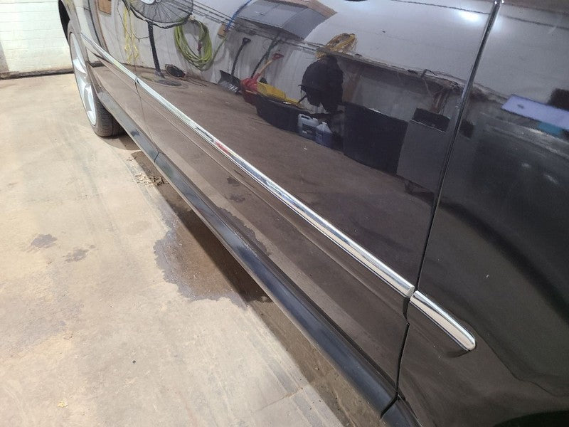 Passenger Front Door With Laminated Glass Opt VW8 Fits 03-10 AUDI A8 6