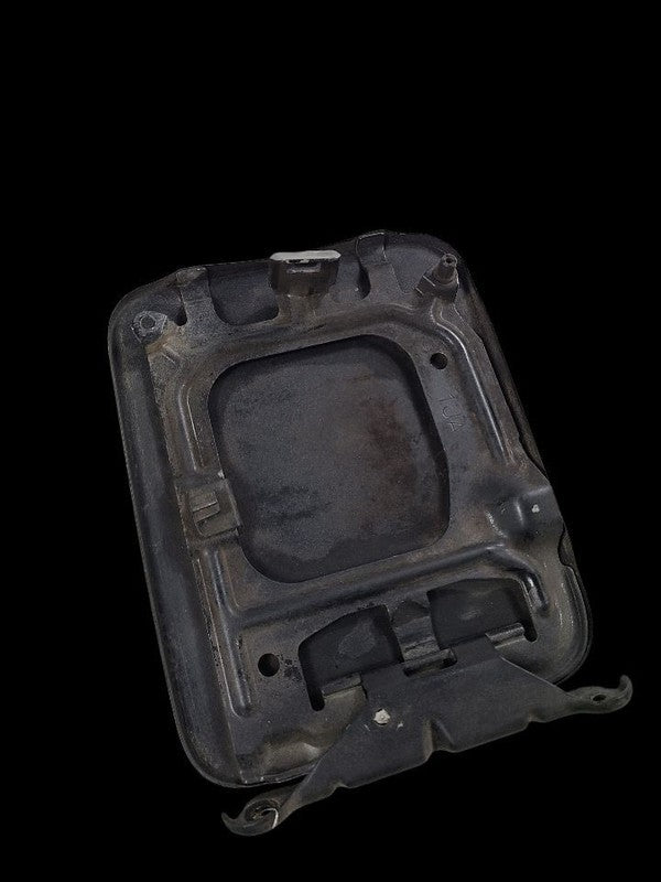 QUEST     2012 Fuel Filler Door 652008