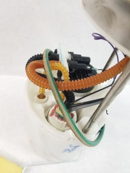 Fuel Pump Assembly Fits 04-06 ESCALADE 282285