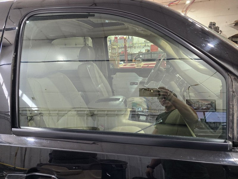 Passenger Right Front Door Glass Fits 07-14 SIERRA 2500 PICKUP 623959
