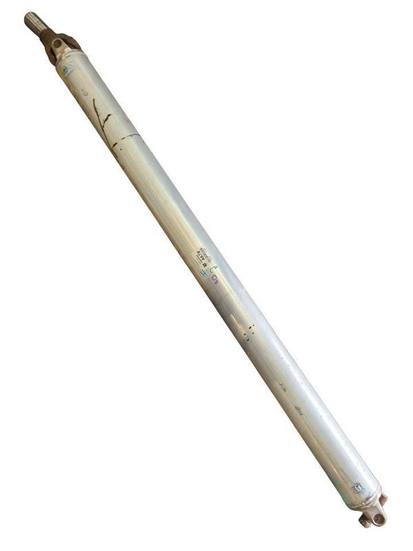 Rear Drive Shaft 1 Piece Drive Shaft 135" Wb Fits 10-20 EXPRESS 2500 V