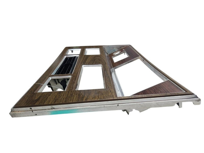 OLDS-SW   1988 Dash Bezel 677793
