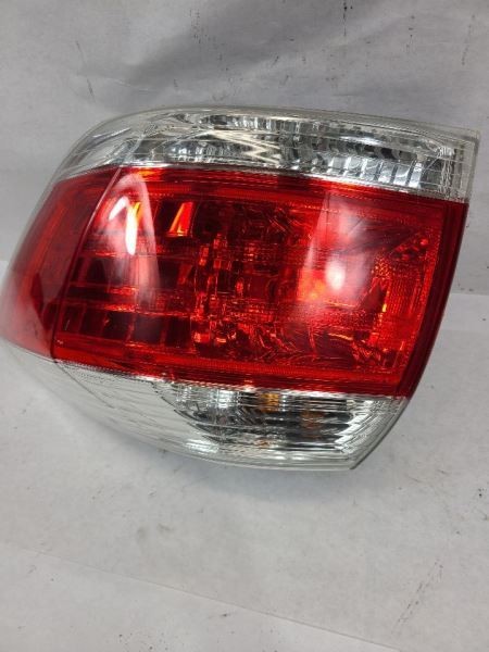 Passenger Right Tail Light Base Fits 11-13 HIGHLANDER 555715