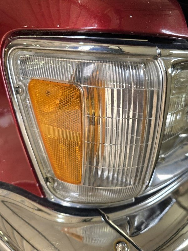 Passenger Corner/Park Light Fender Mounted Fits 89-91 TOYOTA PICKUP 64