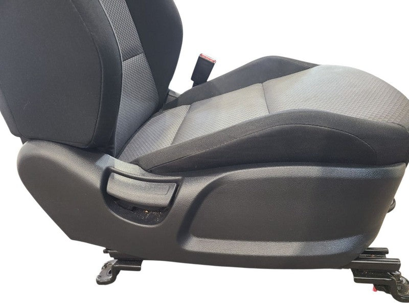 Passenger Front Seat Model Cloth Manual Non-heated Fits 20-22 SOUL 669
