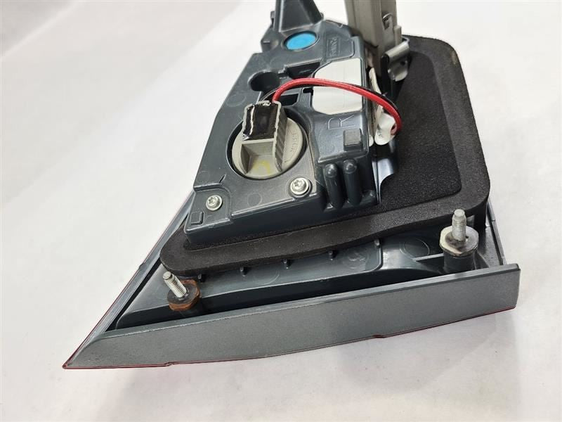 Passenger Tail Light Lid Mounted Hybrid SE Fits 13-16 FUSION 557719