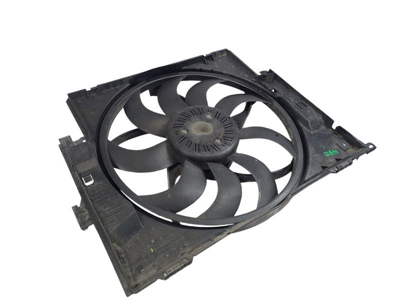 Radiator Fan Motor Fan Assembly 600 Watt Fits 12-16 BMW 328i 605185